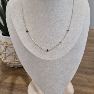 Elegant 10k Gold and Green Necklace